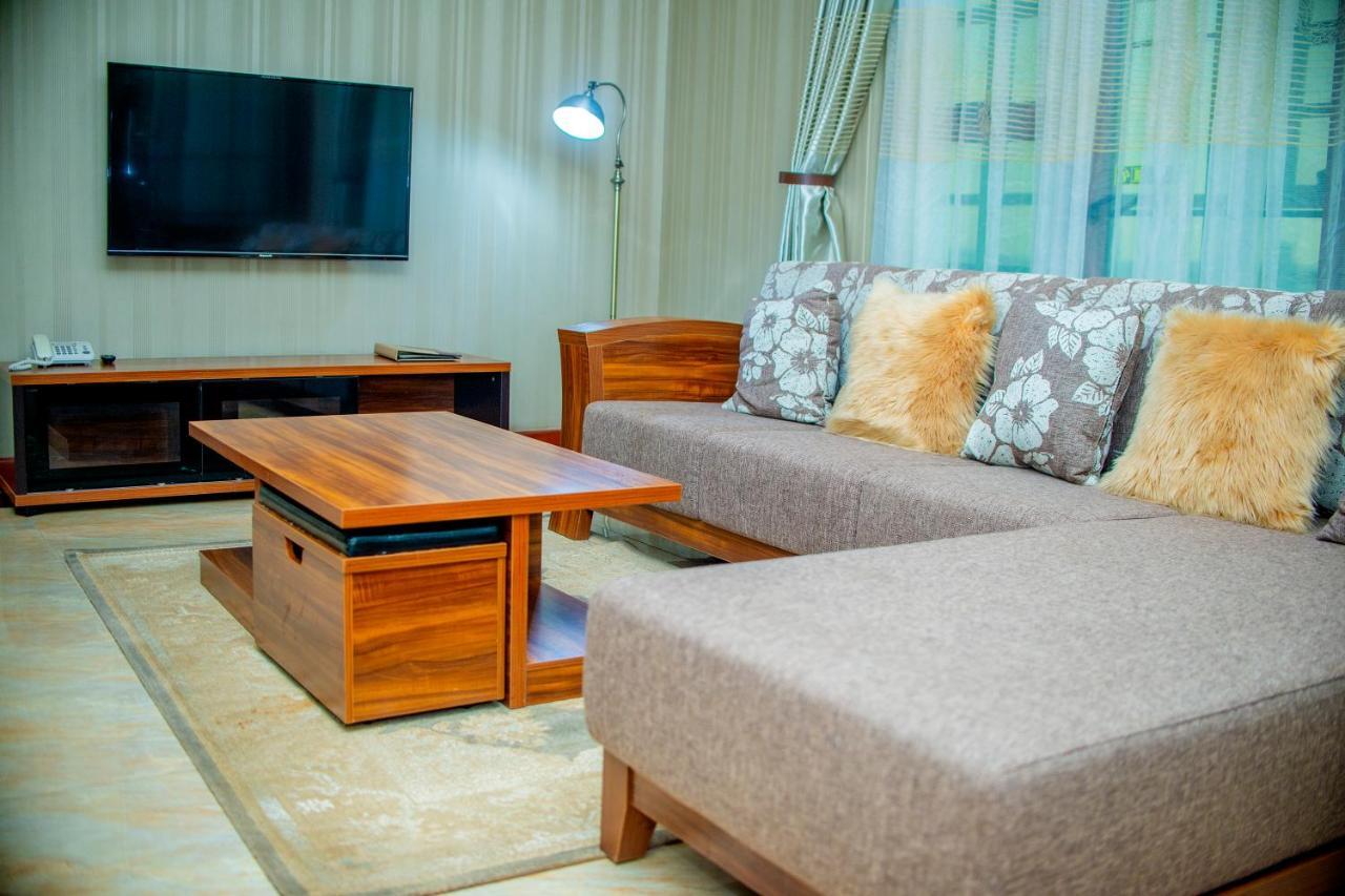 Hera Hotel คัมพาลา ภายนอก รูปภาพ