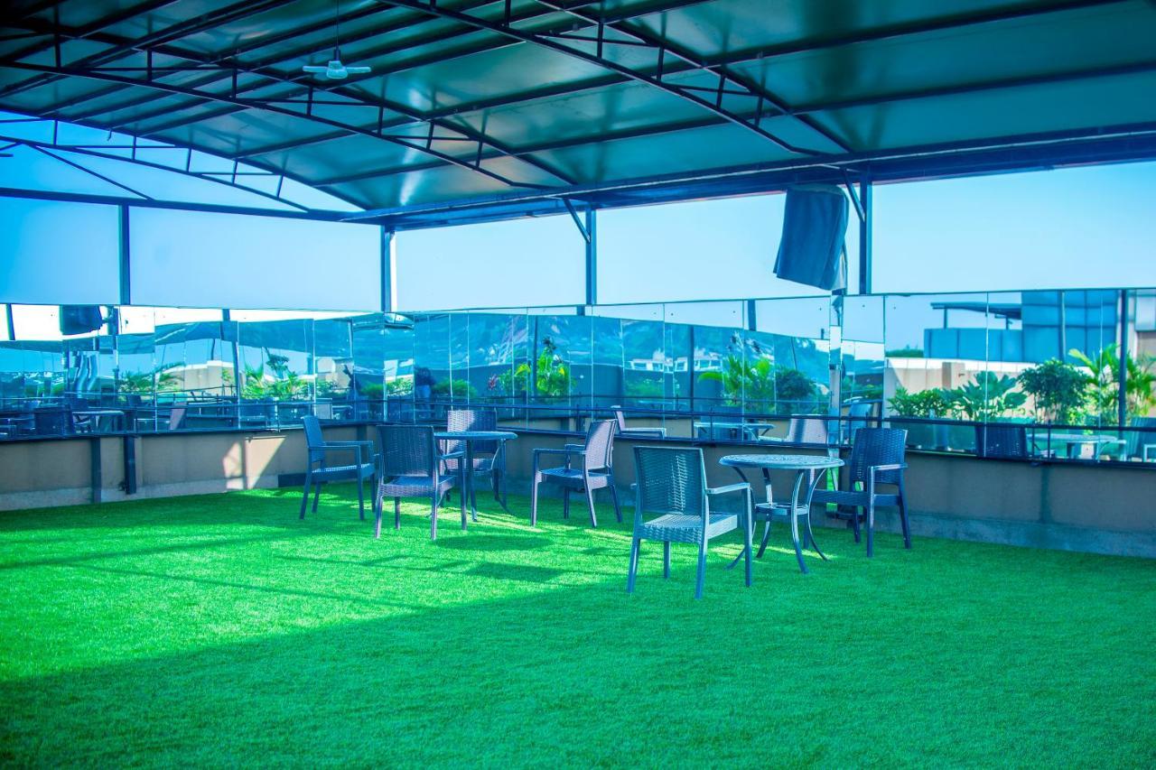 Hera Hotel คัมพาลา ภายนอก รูปภาพ