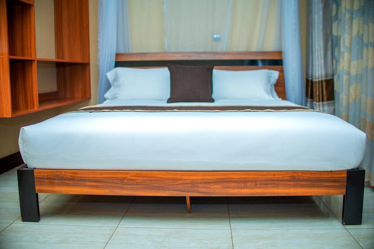 Hera Hotel คัมพาลา ภายนอก รูปภาพ